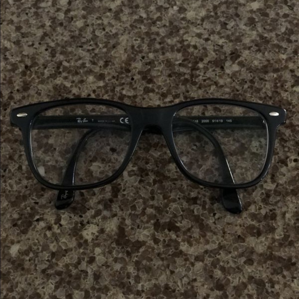 Women Ray Ban reading Glasses